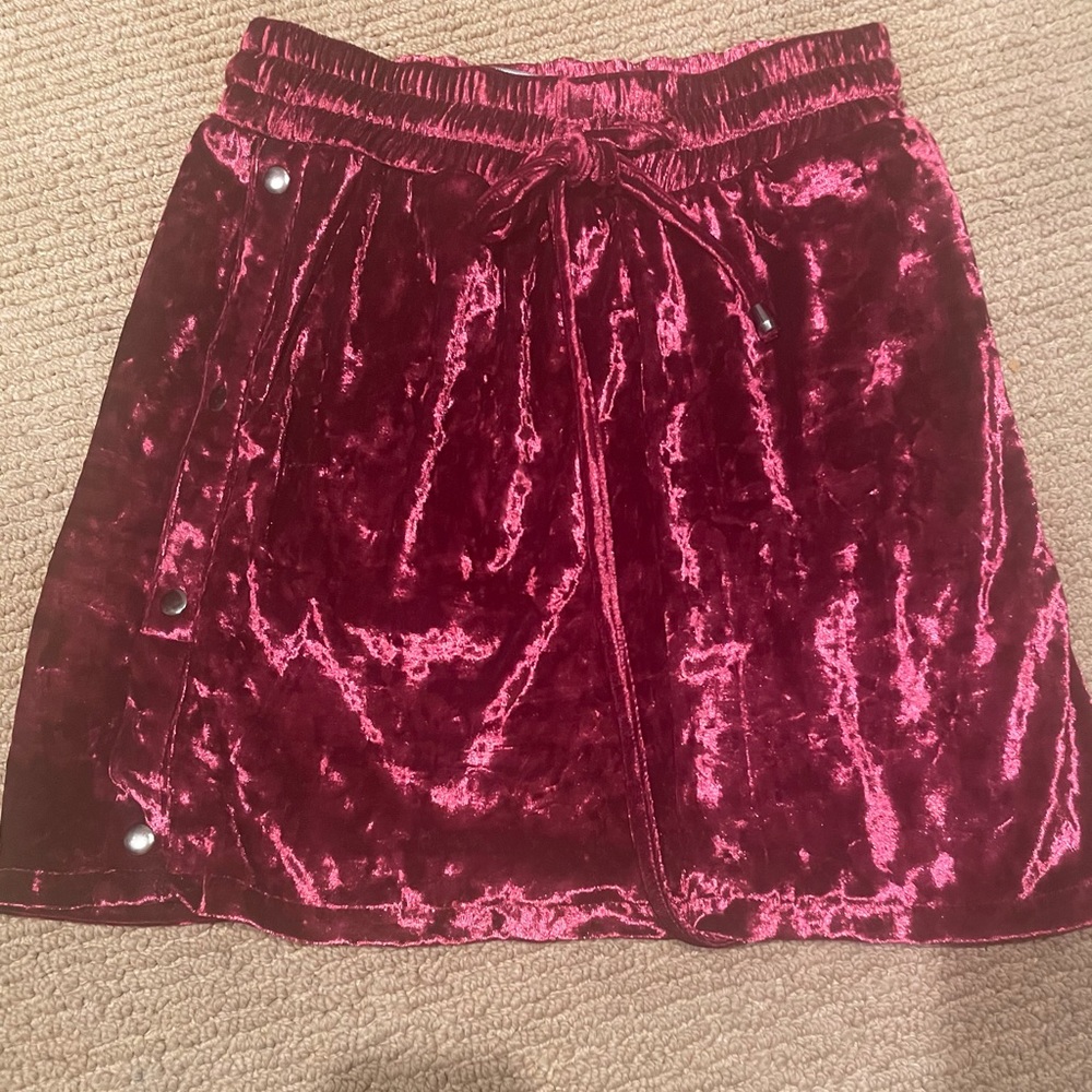 Crushed velvet skirt. Magenta/burgundy. Never worn